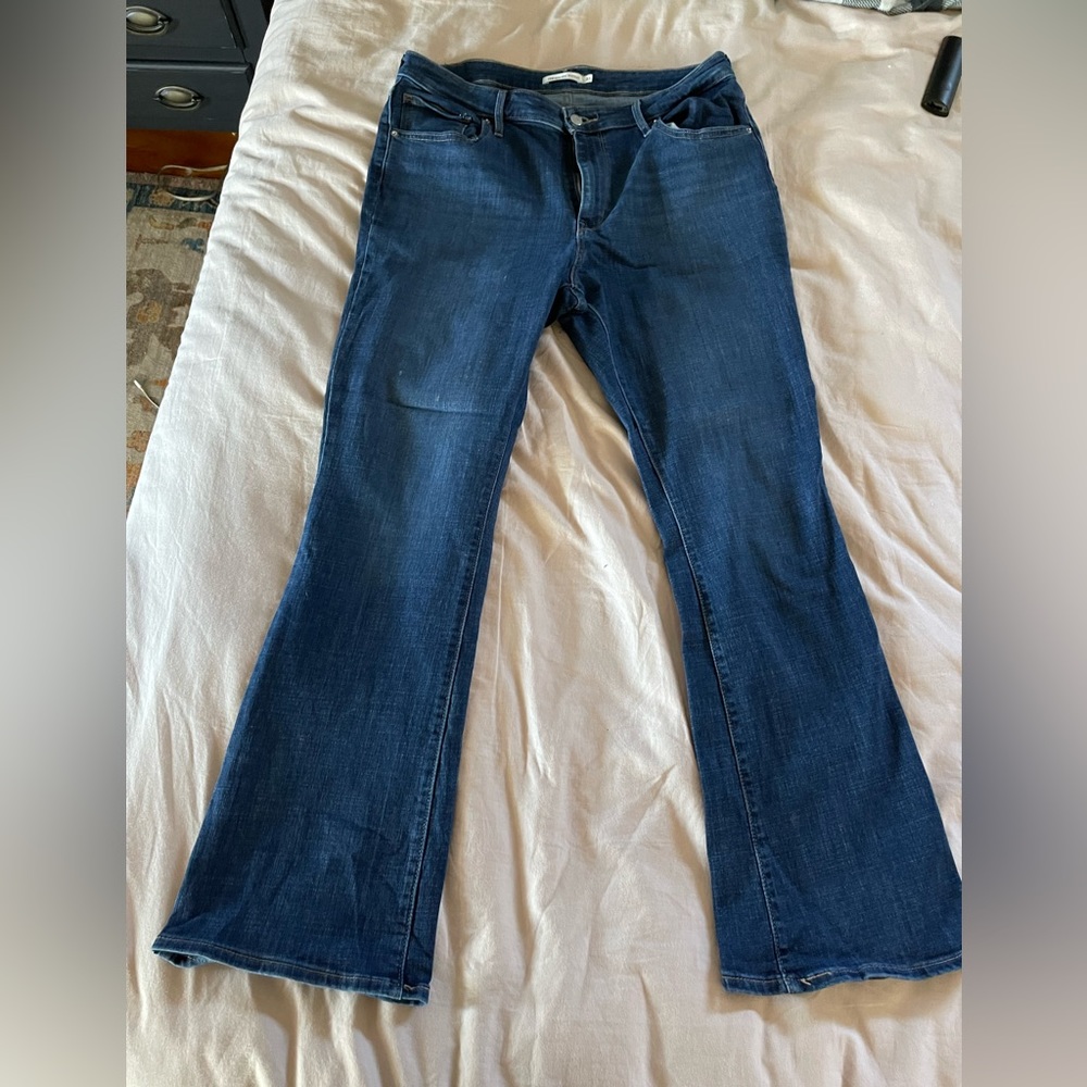 Levi 725 High Rise Bootcut Jean - Lapis Dark Horse Wash - Size 33 / 16